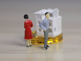 离婚经常居住地的认定标准