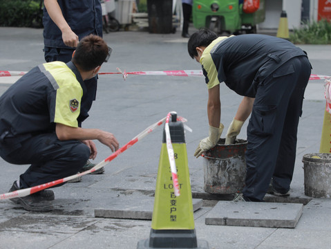 公共污水管道漏水该谁负责