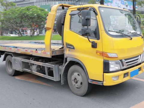 汽车报废厂一个月能赚多少