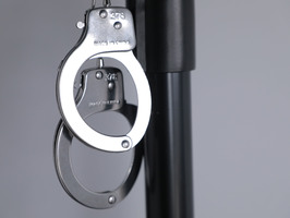 批捕后的取保候审由哪个部门决定