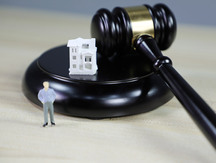 法院查封拍卖房子会通知双方当事人吗