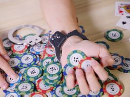 赌博拘留37天后需要判刑多久