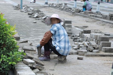 多少岁算雇佣童工