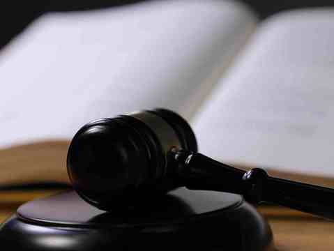 女方没结婚证，孩子户口在男方，可以带走吗-靠谱派