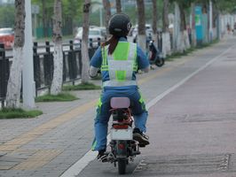 电动车无牌无证被扣怎么处理