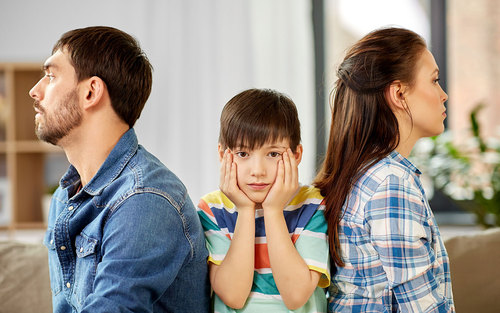 三个小孩离婚怎么分配抚养权