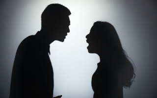 民法典中反家暴法应该怎样强制离婚
