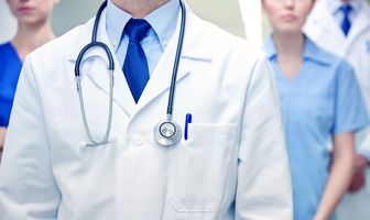 医院死亡病人尸检找哪个部门办理