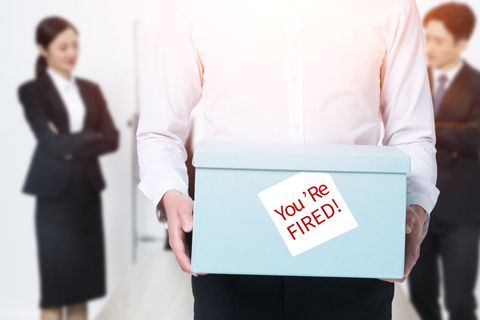 公司以绩效考核辞退员工合法吗