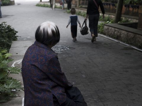 老人立遗嘱