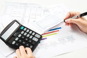 两个公司的账怎样合并