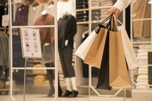 商家不让退实体店买的衣服该怎么办