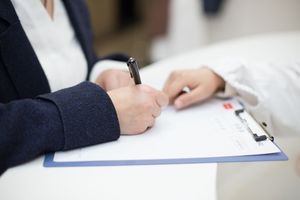 进厂没签合同可以离开吗