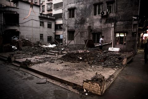 乱搭乱建归哪个部门管理