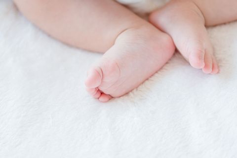 婴儿出生证明办好能改名字吗