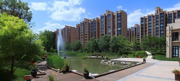物业公司利用小区住宅打广告业主如何处理
