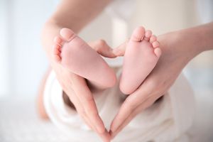 新生婴儿医疗费用怎么报销