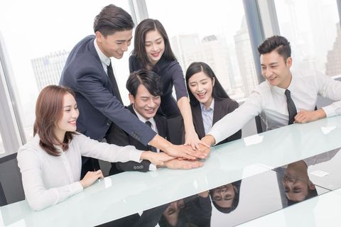 公司应该设立什么部门和职位