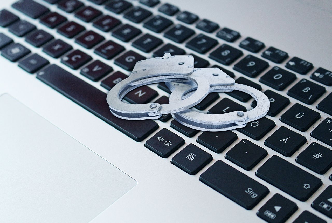 网络造谣怎么报警取证