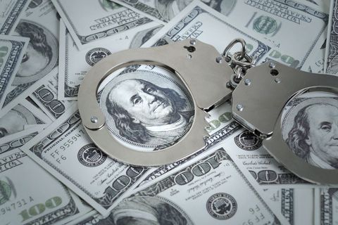 偷窃1万罚金罚多少金额适合