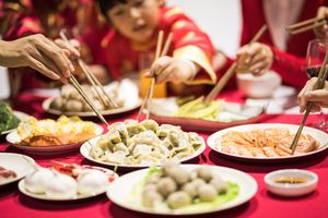 餐饮行业国家法定节假日有没工资的吗