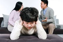 父母离婚都是孩子监护人吗