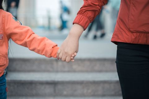 老婆离家出走孩子小能报警吗-靠谱派