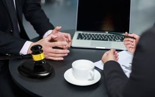 公司有案件可以转让股权吗