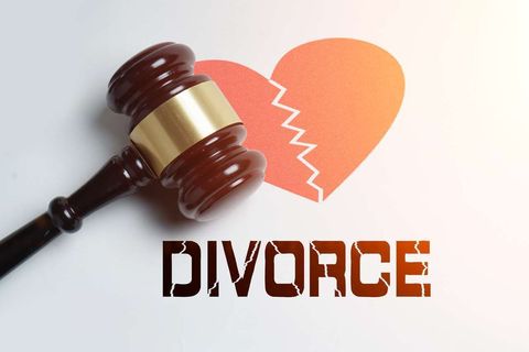 离结婚以后不离家触犯法律吗