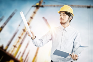 建筑施工工地停工造成的误工费标准是多少，申请赔偿误工费需要什么证据？