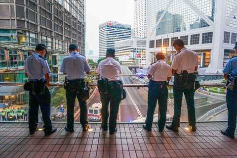 打警察