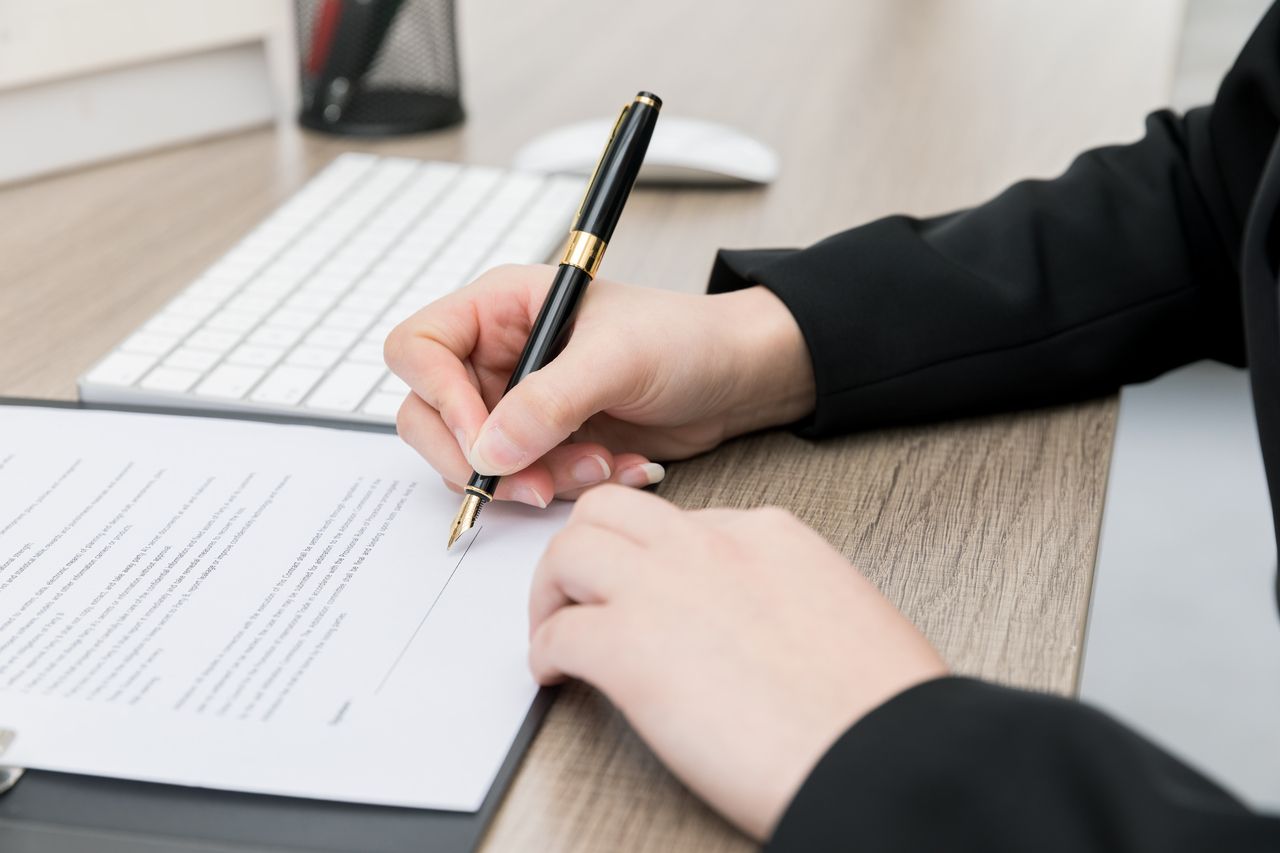 手写协议签字了按手印有效吗