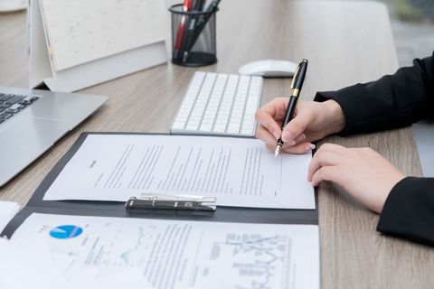 餐饮行业需要签订劳动合同吗合法吗-靠谱派