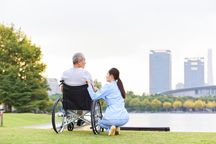 老人可以直接指定监护人么
