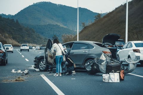 出了车祸车上乘客有责任吗