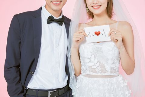 没结婚证结婚违不违法