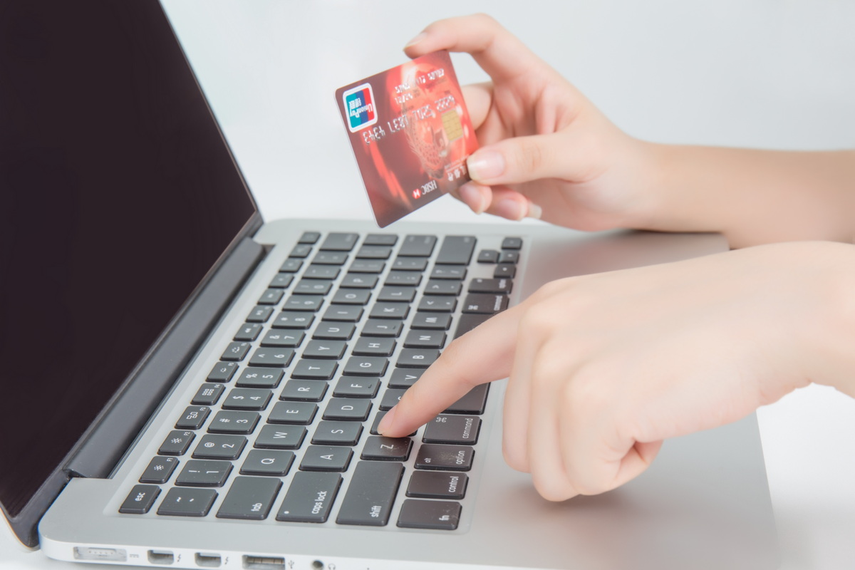 盗刷银行卡公安立案标准是什么