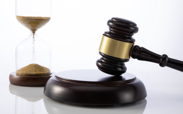 法律如何规定取保候审保证人的条件